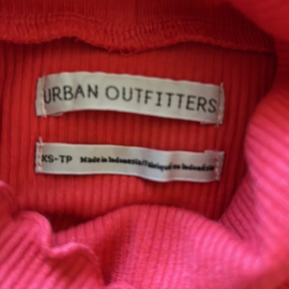 Urban outfitters coral turtleneck xs - Picture 4 of 4